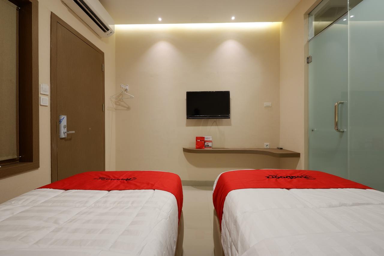 Reddoorz Plus Near Java Mall Semarang Hotel Eksteriør billede