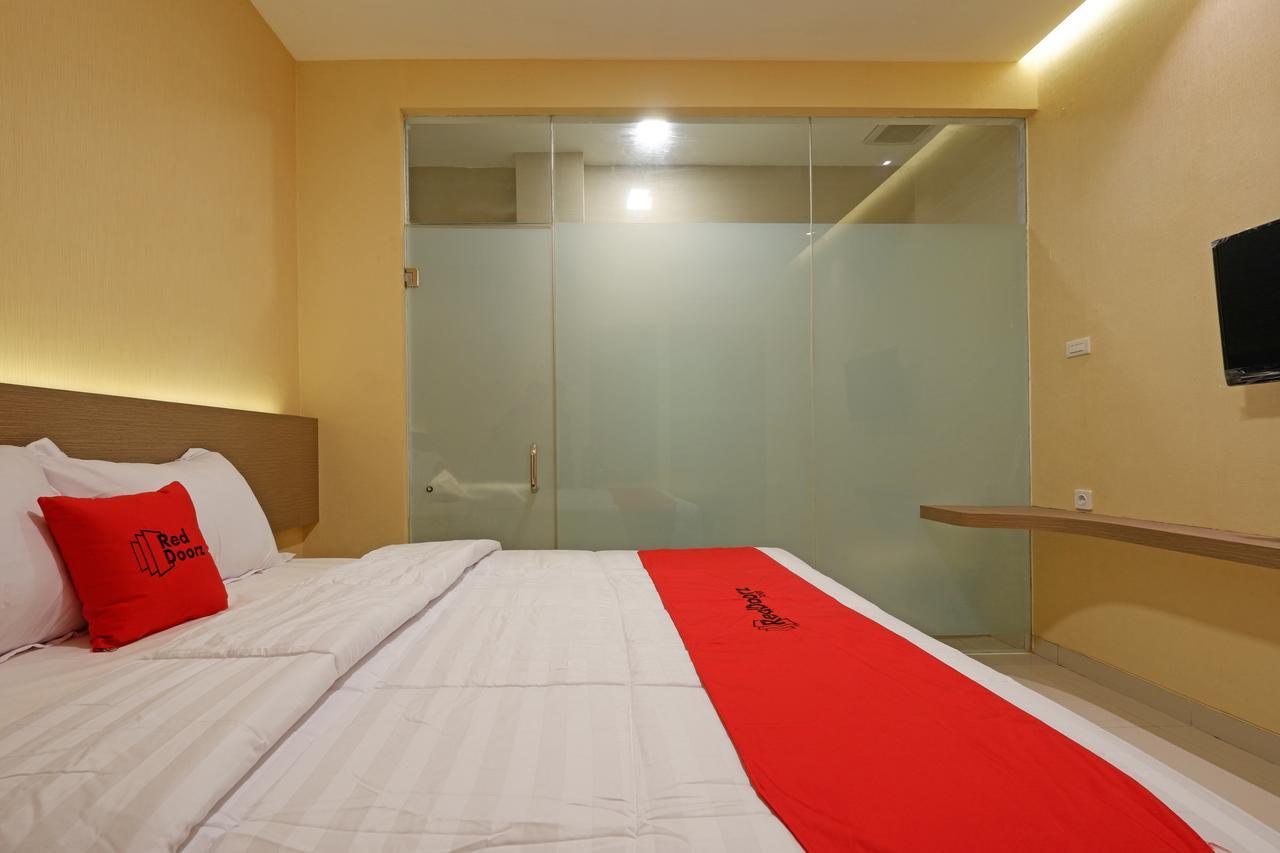 Reddoorz Plus Near Java Mall Semarang Hotel Eksteriør billede